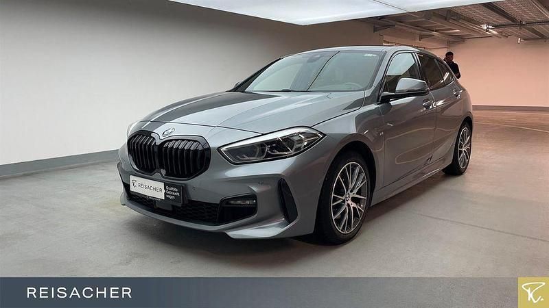 Skyscraper grau metallic Gebraucht 2022 BMW 118 Comfort Edition Kleinwagen | 25.399 € (Etwas zu teuer) - Bild 1/4