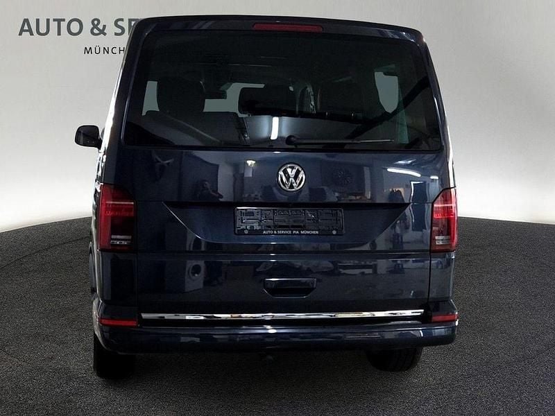 Gebraucht VW Multivan Highline 204 PS (150 kW) 2023 Blau Van