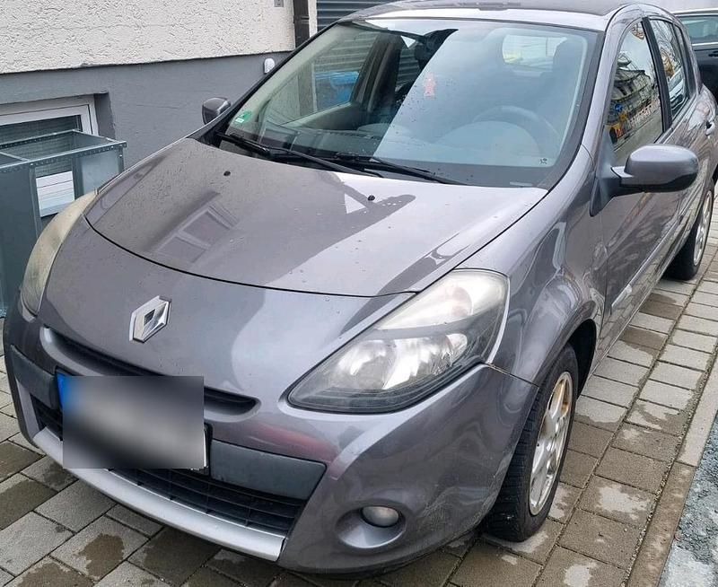 Gebraucht Renault Clio GrandTour 103 PS (75 kW) 2012 Grau Kombi