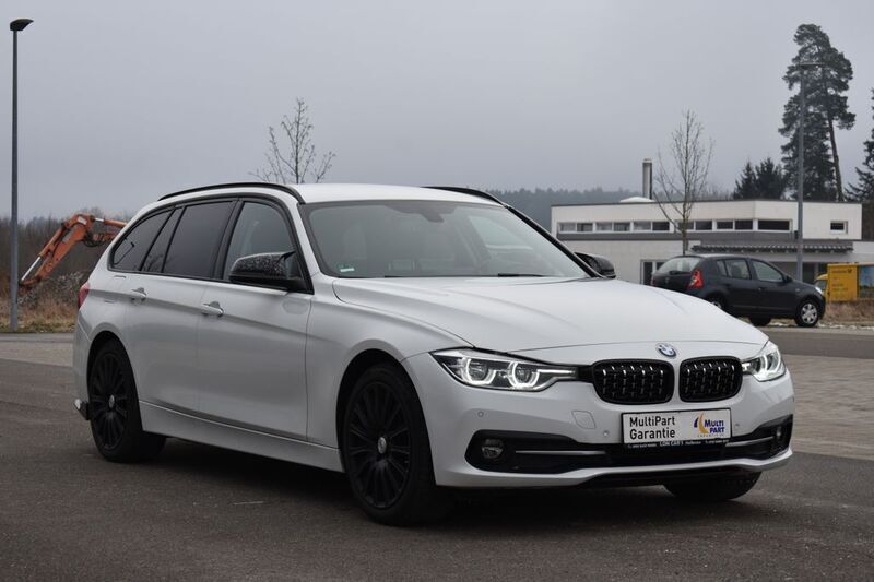 Weiß Gebraucht 2019 BMW 318 Sport Line Kombi | 17.990 € (Guter Preis) - Bild 1/4