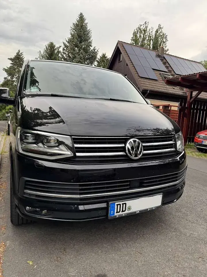 Gebraucht VW Multivan Highline 204 PS (150 kW) 2016 Schwarz Van / Kleinbus