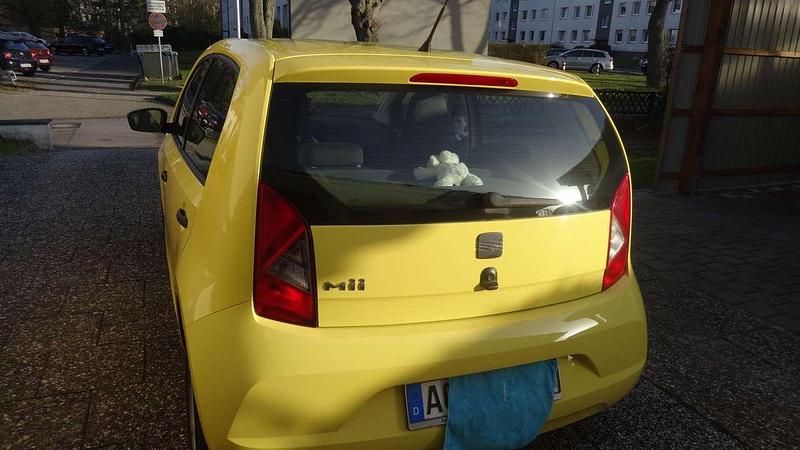 Second-hand Seat Mii Style 75 CP (55 kW) 2013 Galben Hatchback