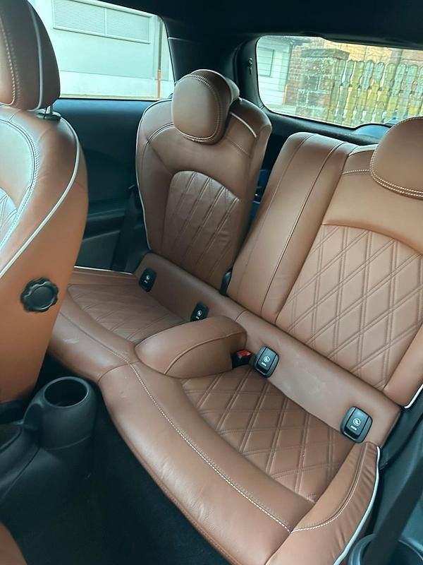 Gebraucht Mini John Cooper Works 198 PS (145 kW) 2019 Schwarz Kleinwagen