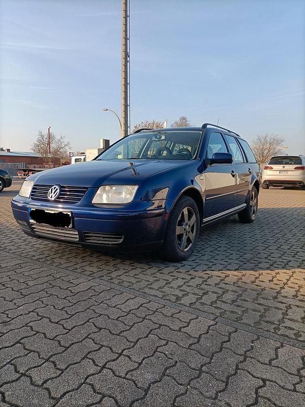 Second-hand VW Bora 116 CP (85 kW) 1999 Albastru Break