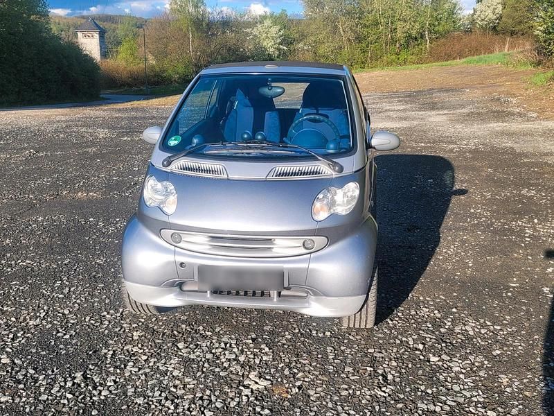 Używany Smart ForTwo Cabrio 54 KM (39 kW) 2000 Srebrny Kabriolet