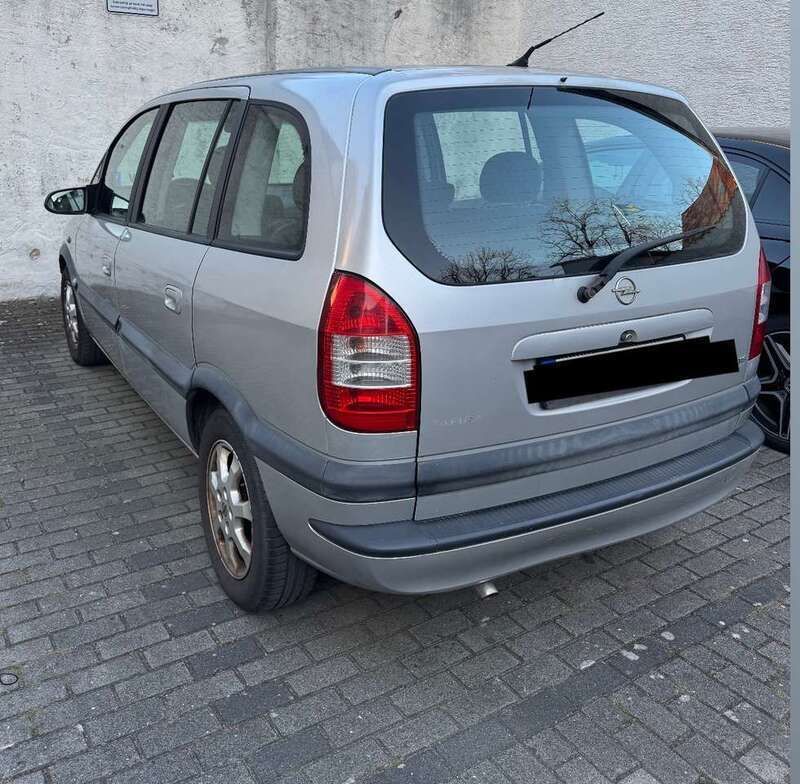 Gebraucht 2004 Opel Zafira Van / Kleinbus | 1.800 € (Teuer) - Bild 1/4