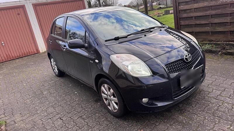 Schwarz Gebraucht 2009 Toyota Yaris Kleinwagen | 2.750 € (Fairer Preis) - Bild 1/4