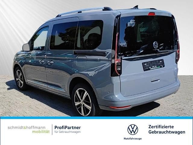 Gebraucht VW Caddy Style 122 PS (89 kW) 2023 Silber Van / Kleinbus