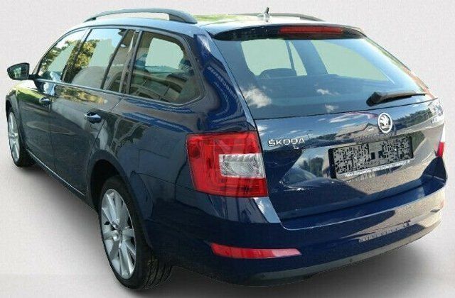 Gebraucht Skoda Octavia Joy 110 PS (80 kW) 2017 Blau Kombi