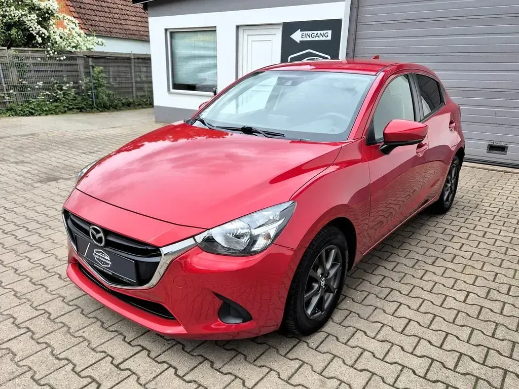 Gebraucht Mazda 2 Kizoku 75 PS (55 kW) 2017 Rot Limousine