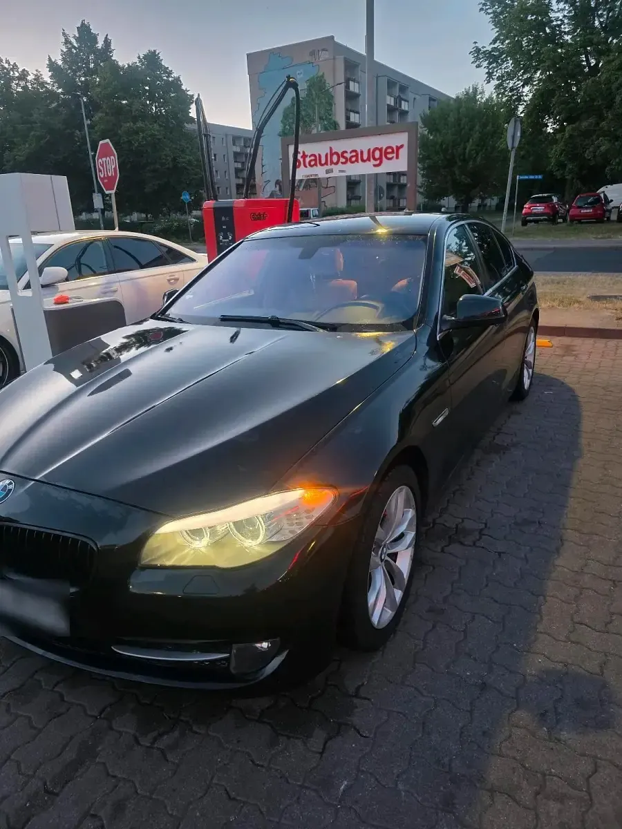 Gebraucht BMW 520 184 PS (135 kW) 2012 Schwarz Limousine