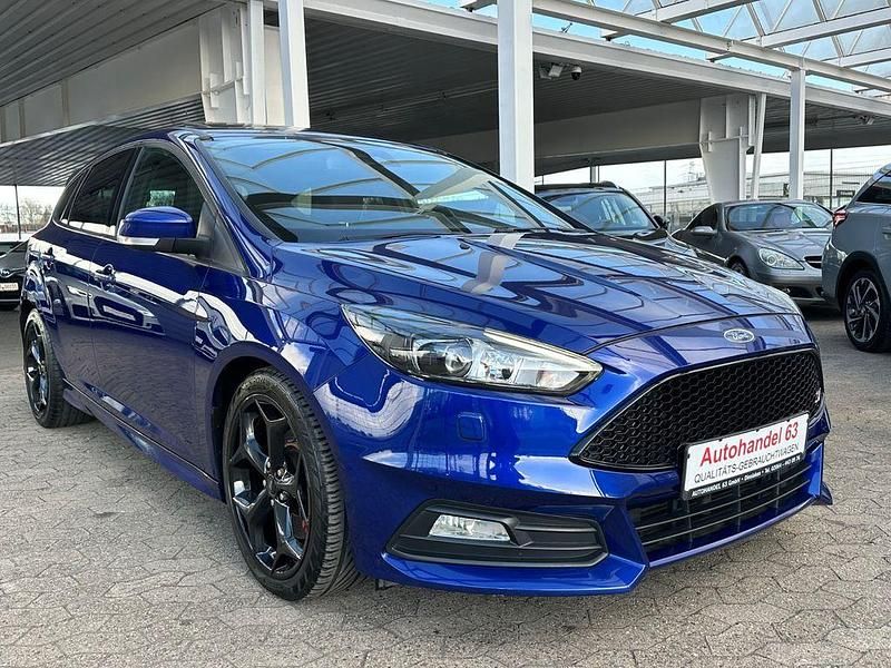Gebraucht Ford Focus Sport 250 PS (183 kW) 2016 Blau Limousine
