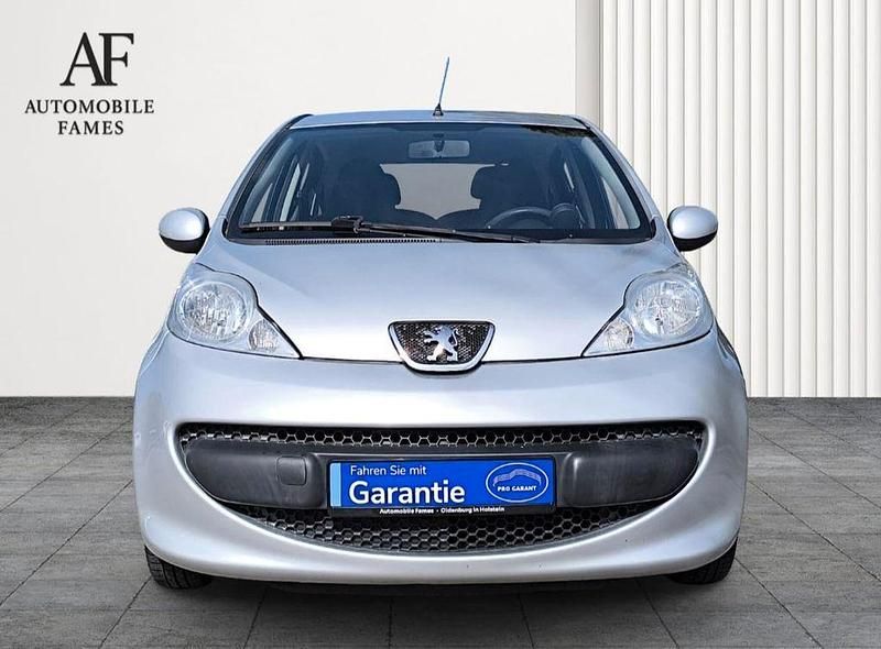 Gebraucht Peugeot 107 68 PS (50 kW) 2007 Grau Kleinwagen