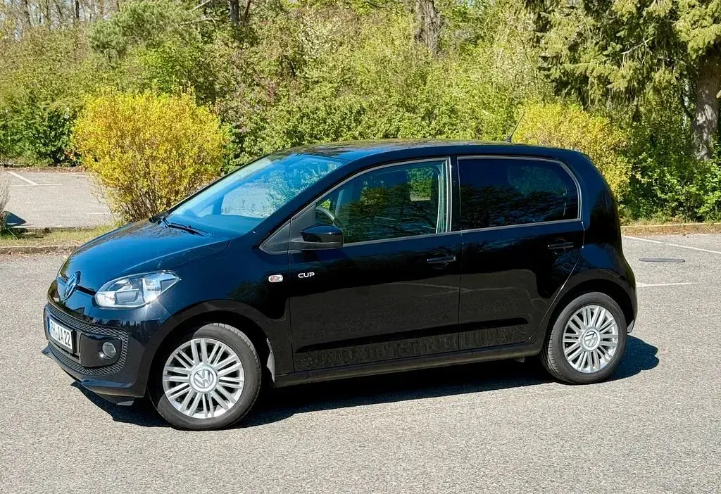 Second-hand VW up! Cup 60 CP (44 kW) 2014 Negru Hatchback