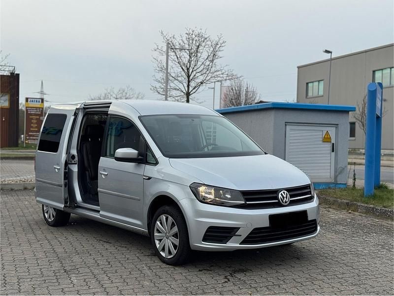 Gebraucht VW Caddy Maxi 102 PS (75 kW) 2018 Silber Van / Kleinbus
