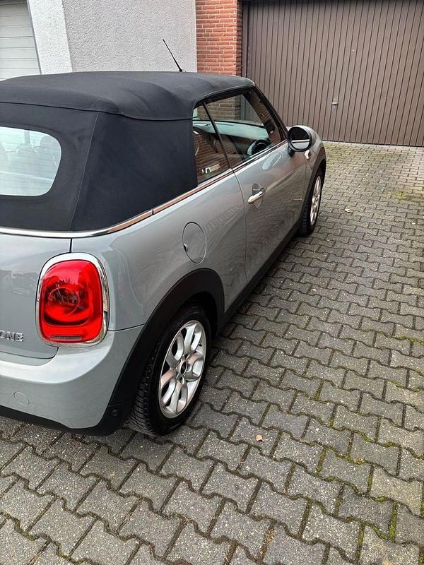 Gebraucht Mini ONE 102 PS (75 kW) 2018 Grau Kleinwagen