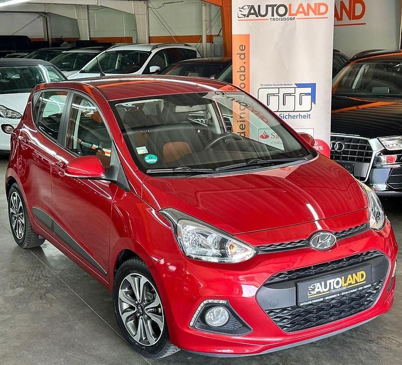 Rot Gebraucht 2015 Hyundai i10 YES! Kleinwagen | 7.800 € (Fairer Preis) - Bild 1/4
