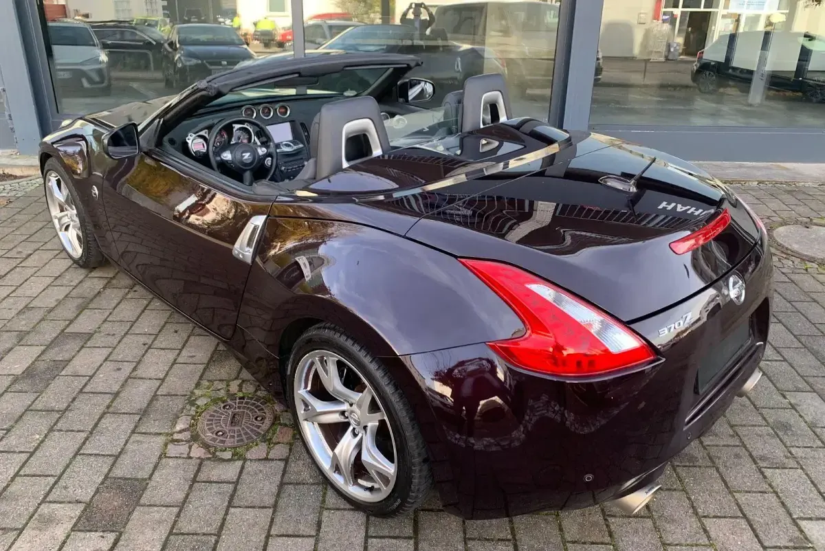 Gebraucht Nissan 370Z Pack 328 PS (241 kW) 2010 Schwarz Cabrio