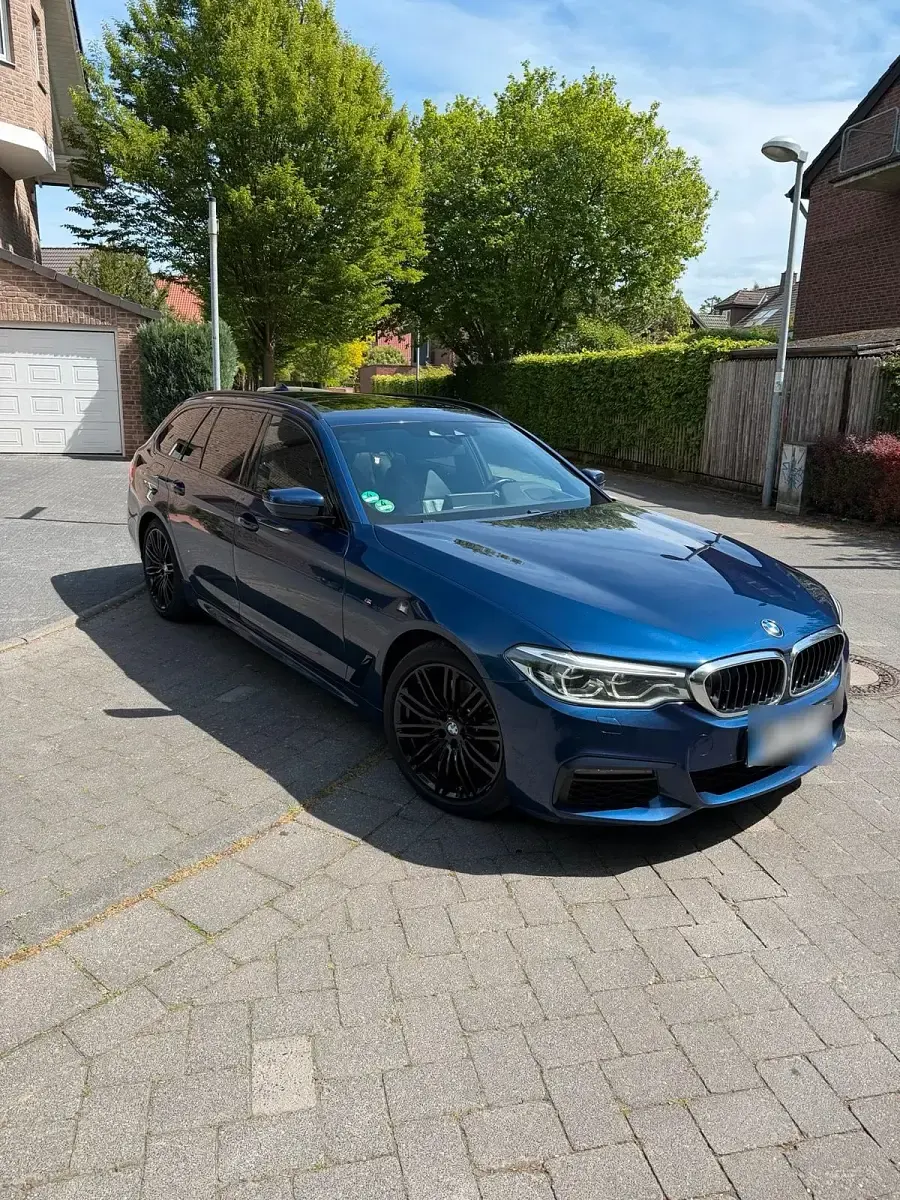 Gebraucht BMW 530 Performance 265 PS (194 kW) 2020 Blau Kombi