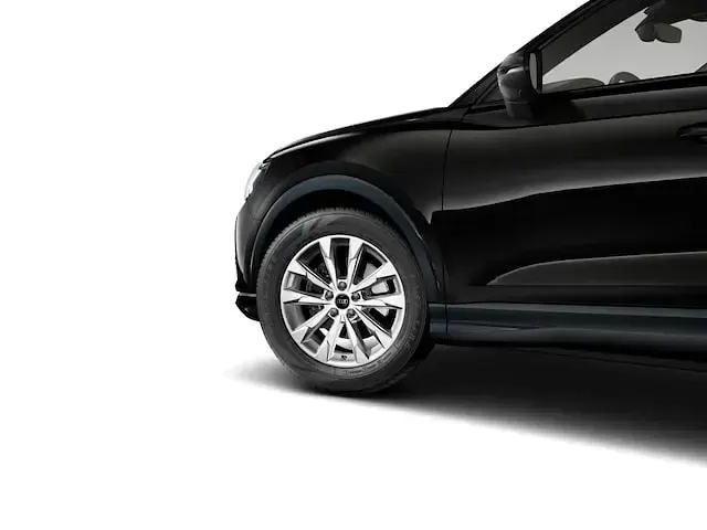 Gebraucht Audi Q3 Advanced Plus 150 PS (110 kW) 2025 Mythosschwarz metallic SUV