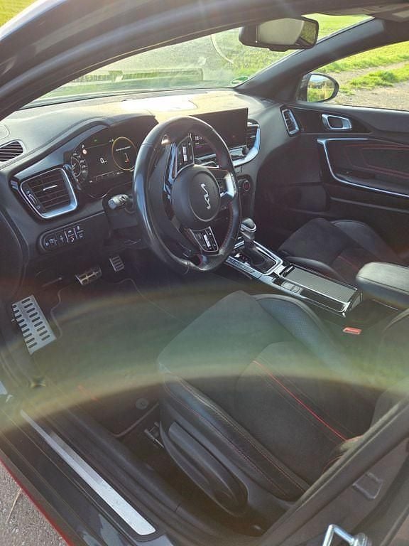 Gebraucht Kia ProCeed GT 204 PS (150 kW) 2022 Grau Kleinwagen