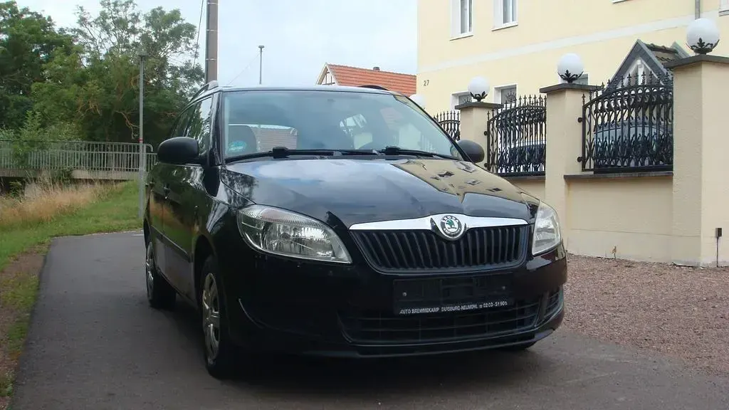 Gebraucht Skoda Fabia Active 69 PS (50 kW) 2012 Schwarz Kombi
