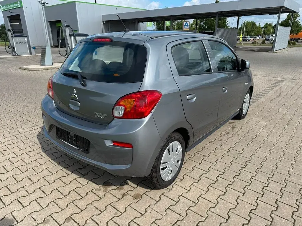 Gebraucht Mitsubishi Space Star Edition 71 PS (52 kW) 2019 Grau Kleinwagen