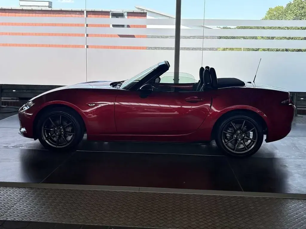 Gebraucht Mazda MX5 Sports-Line 131 PS (96 kW) 2017 Rot Cabrio