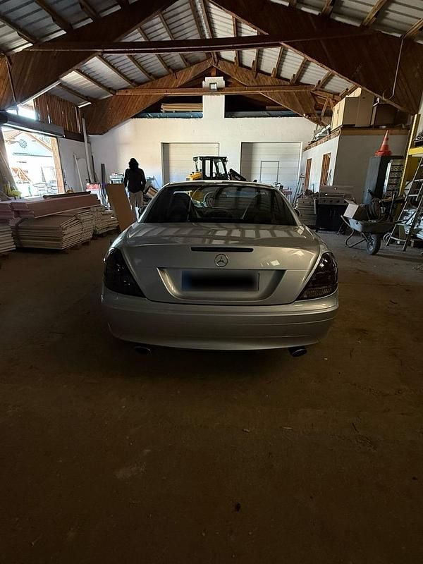 Gebraucht Mercedes SLK280 231 PS (169 kW) 2006 Silber Cabrio