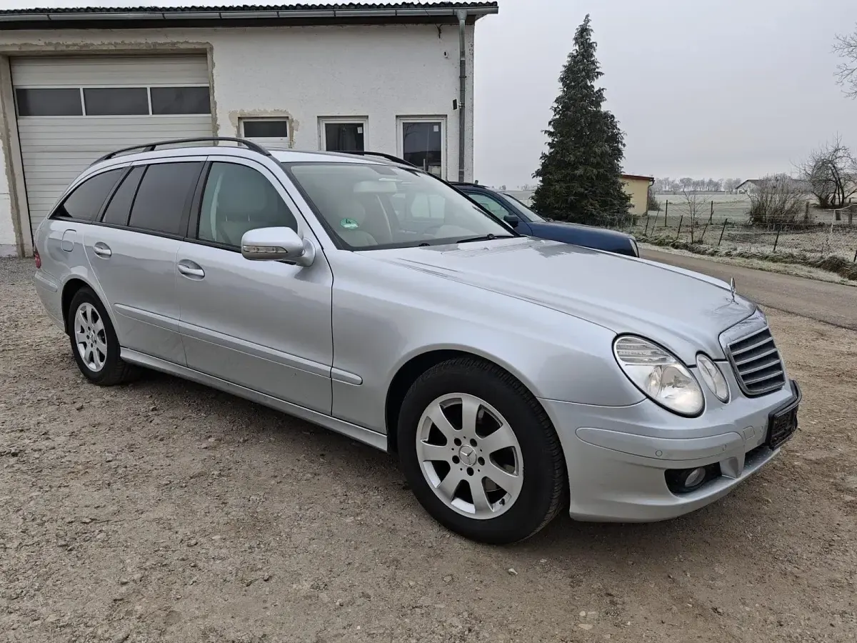 Gebraucht Mercedes E320 224 PS (164 kW) 2006 Silber Kombi