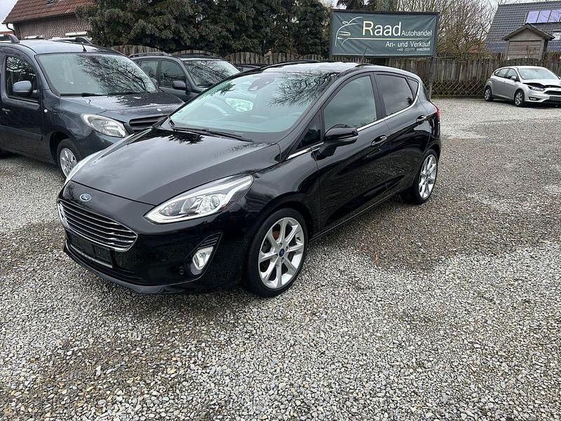 Gebraucht Ford Fiesta Titanium 101 PS (74 kW) 2017 Schwarz Limousine