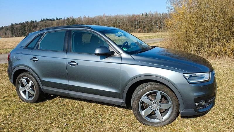 Gebraucht Audi Q3 Ambiente 140 PS (102 kW) 2013 Grau SUV