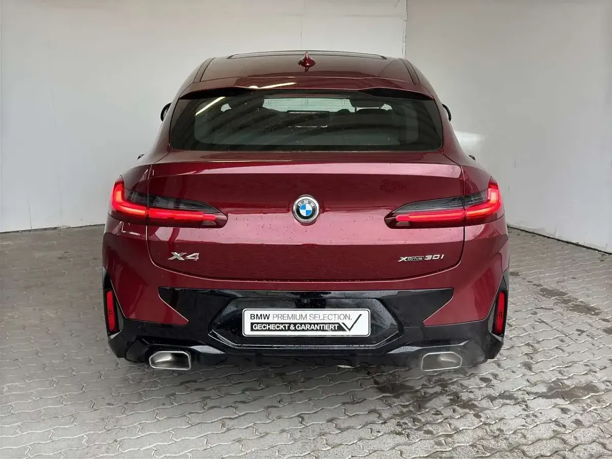Gebraucht BMW X4 M Sport 245 PS (180 kW) 2025 Aventurinrot met. SUV