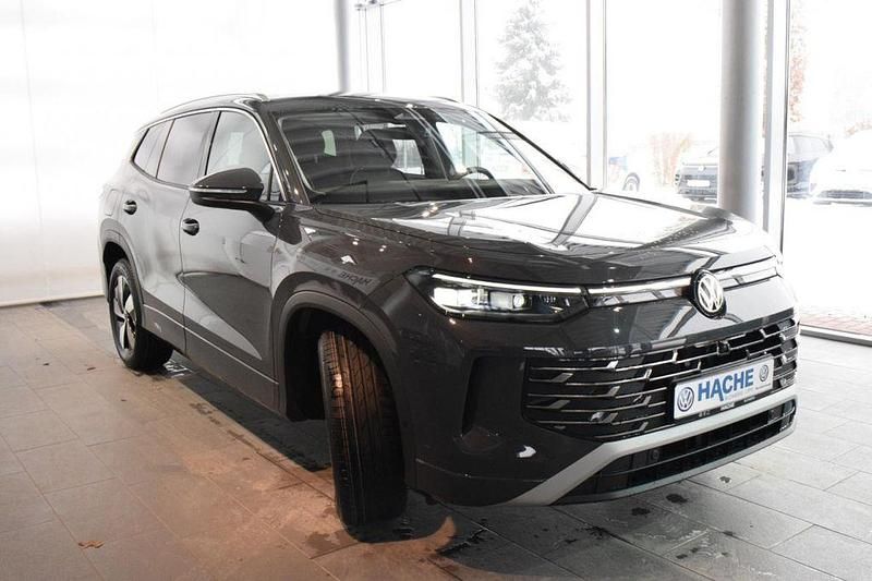 Neu VW Tayron Elegance 177 PS (130 kW) 2026 Grau SUV