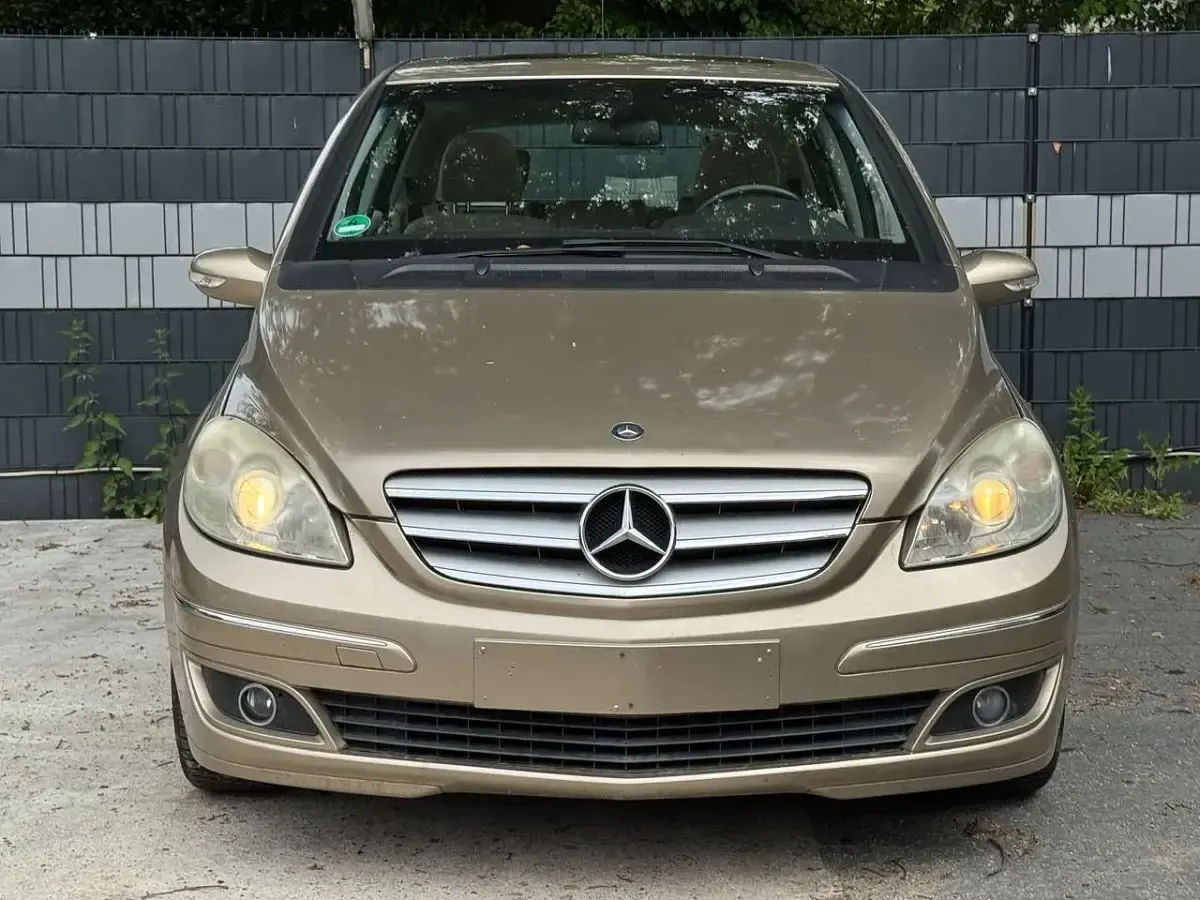 Gebraucht Mercedes B200 Elegance 136 PS (100 kW) 2005 Bronze Van / Kleinbus