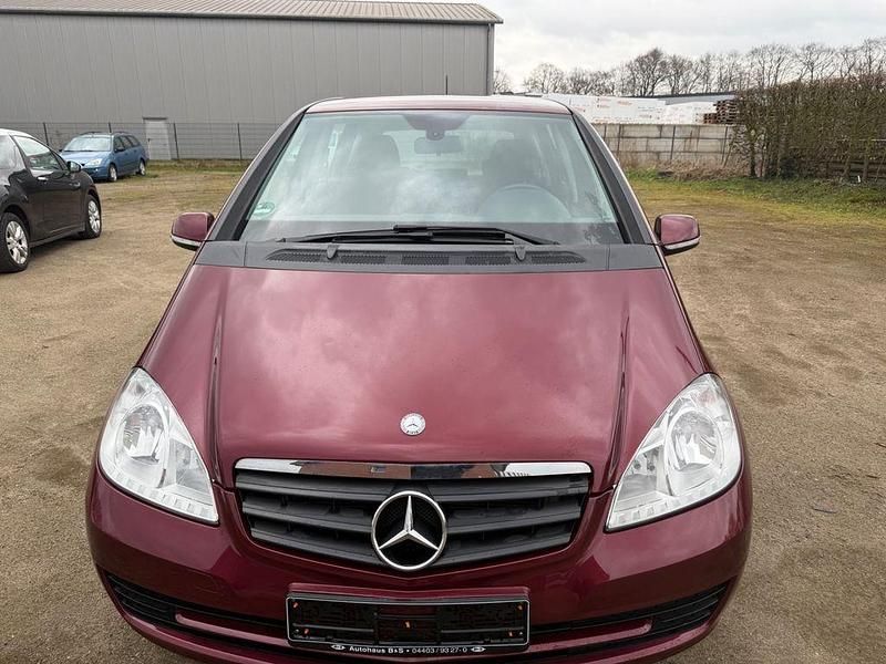 Gebraucht Mercedes A160 95 PS (69 kW) 2009 Rot Limousine