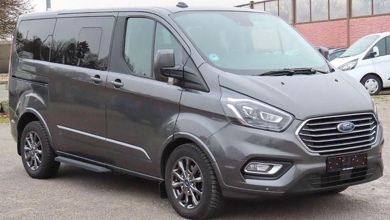 Gebraucht Ford Tourneo Titanium X 185 PS (136 kW) 2021 Grau Van / Kleinbus