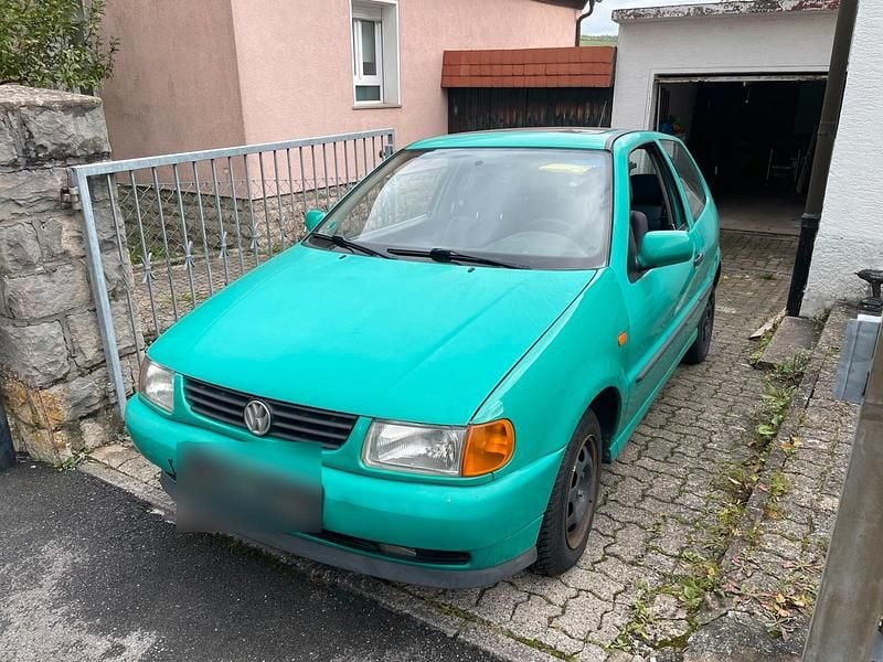 Gebraucht VW Polo 60 PS (44 kW) 1997 Grün Kleinwagen
