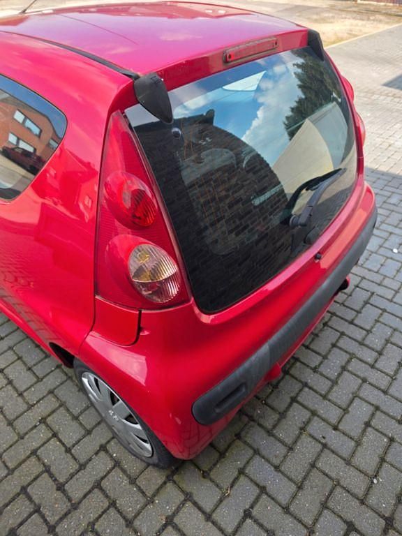 Gebraucht Peugeot 107 Filou 68 PS (50 kW) 2007 Rot Kleinwagen