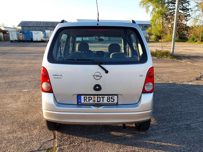 Gebraucht Opel Agila 75 PS (55 kW) 2004 Silber Van / Kleinbus