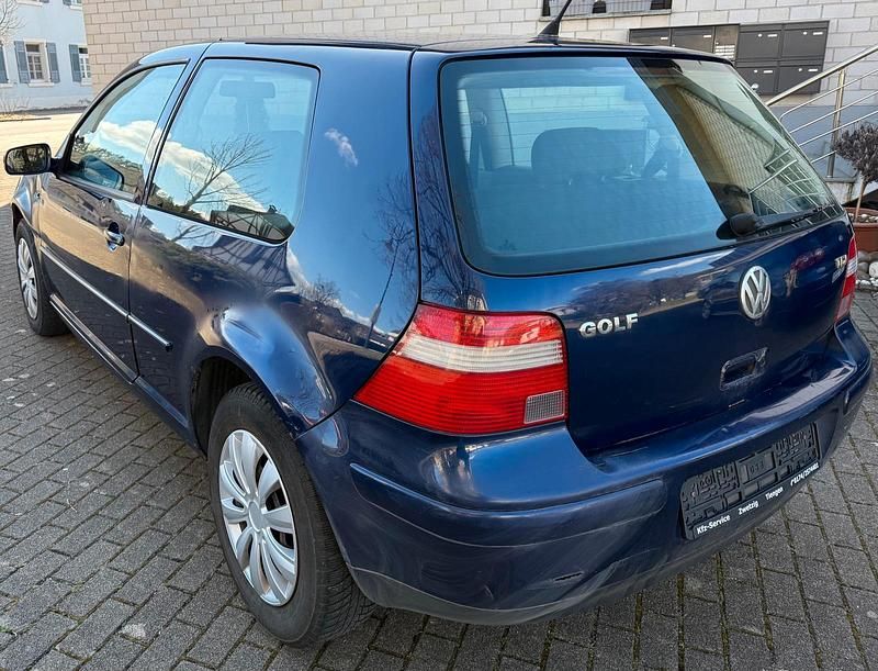 Gebraucht VW Golf IV Pacific 101 PS (74 kW) 2003 Blau Limousine