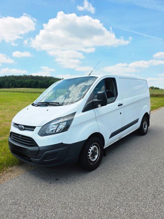 Weiß Gebraucht 2016 Ford Transit Custom Van / Kleinbus | 9.500 € - Bild 1/4
