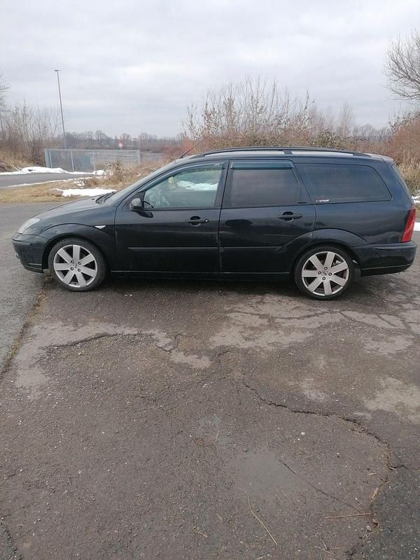Gebraucht Ford Focus Futura 101 PS (74 kW) 2004 Schwarz Kombi