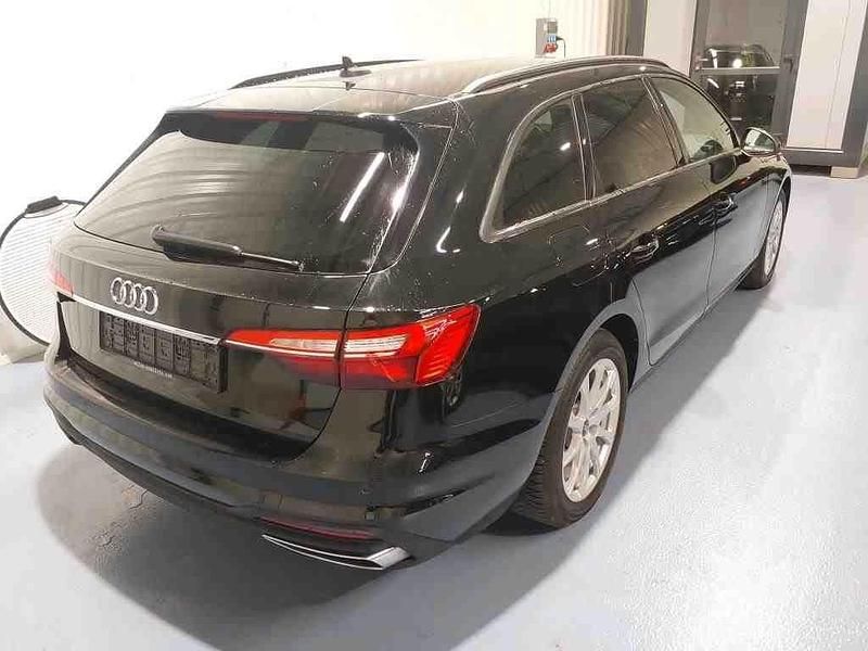 Gebraucht Audi A4 150 PS (110 kW) 2022 Schwarz Kombi
