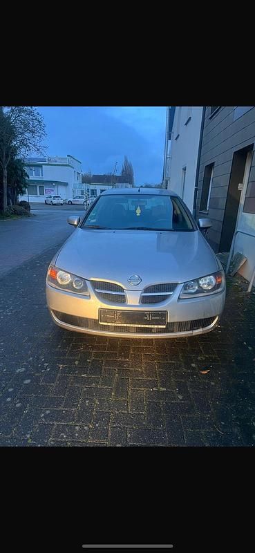 Grau Gebraucht 2003 Nissan Almera Kleinwagen | 1.900 € (Fairer Preis) - Bild 1/4