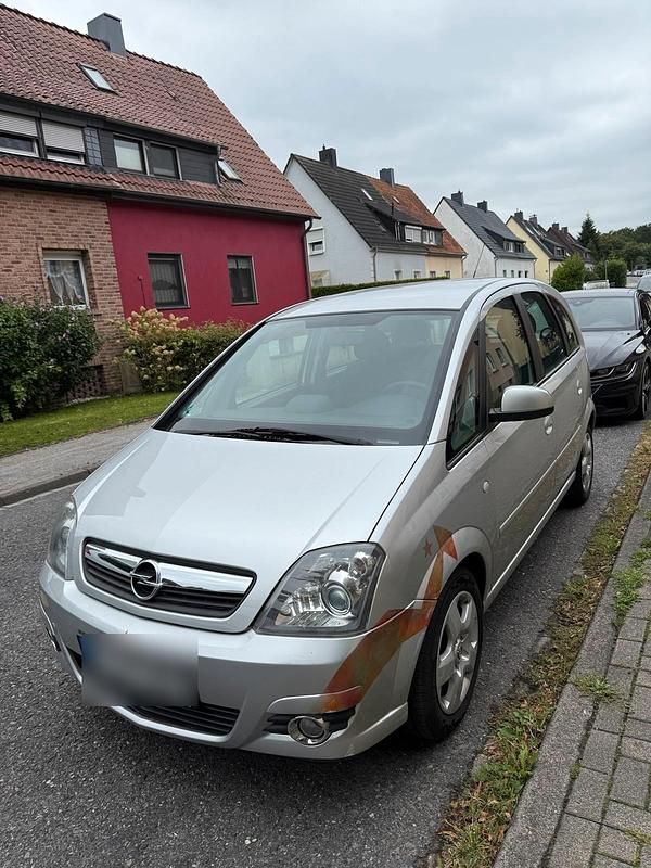 Silber Gebraucht 2009 Opel Meriva Van / Kleinbus | 1.200 € (Superpreis) - Bild 1/4