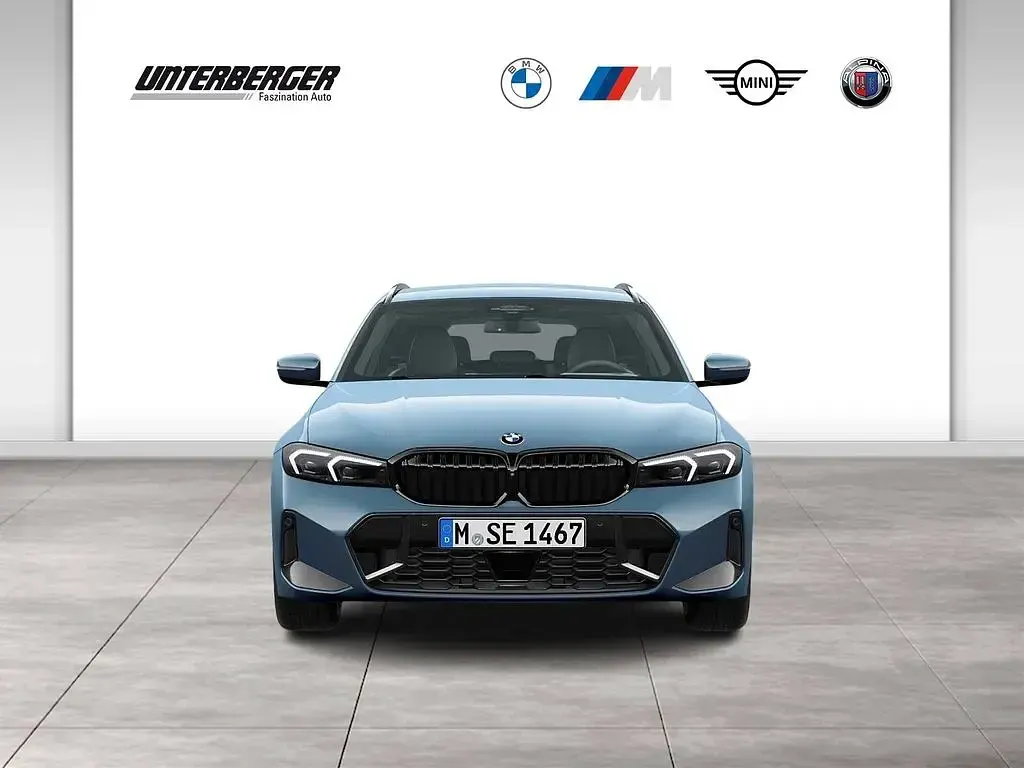 Gebraucht BMW 330 M Sport 258 PS (189 kW) 2025 Blau Kombi