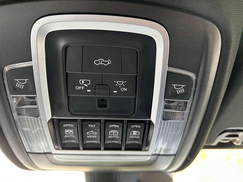 Nowe Dodge Ram 401 KM (294 kW) 2026 Szary Pickup
