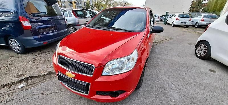 Gebraucht Chevrolet Aveo 84 PS (61 kW) 2010 Rot Kleinwagen