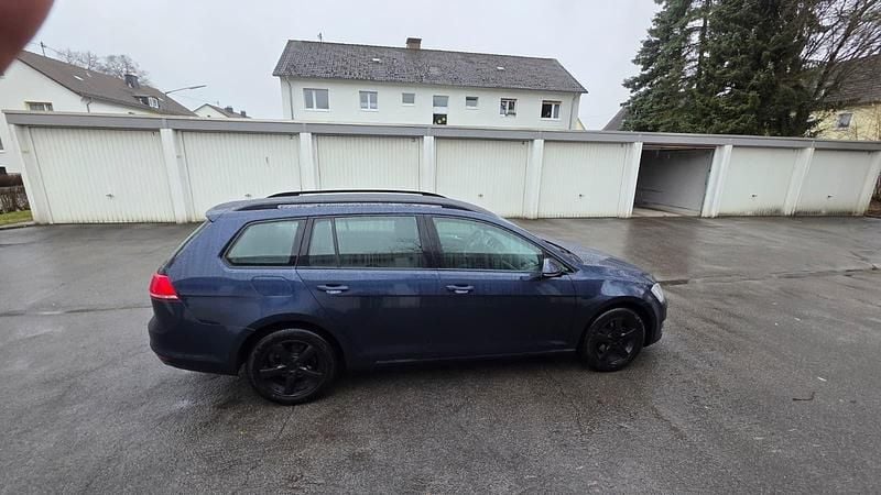 Gebraucht VW Golf VII 105 PS (77 kW) 2014 Blau Kombi